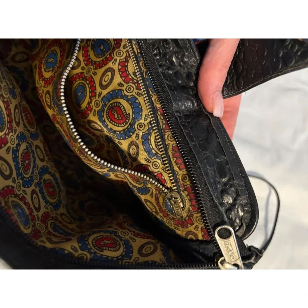 Vintage Black Embossed Pleather Bag Jewel Detail Paisley Lining Esko Zip‎